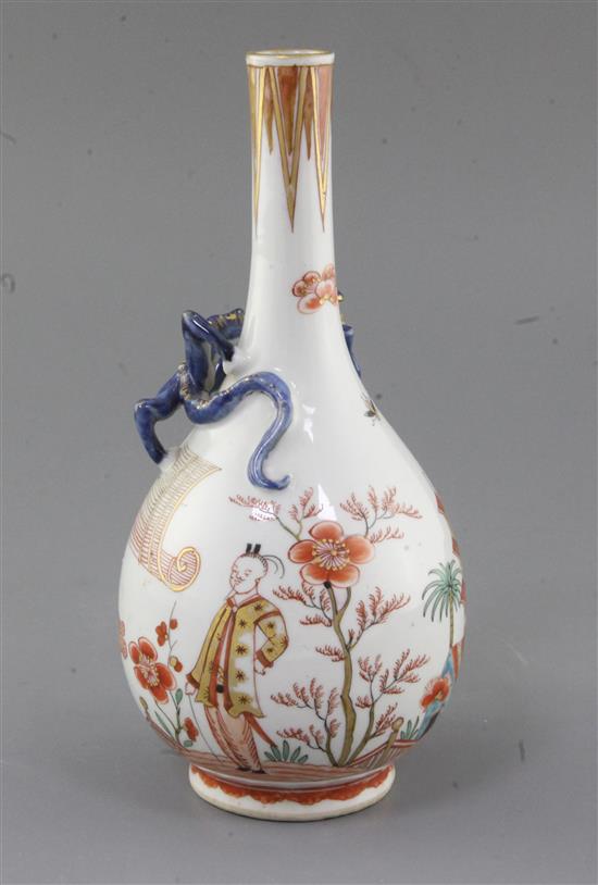 A Chinese export bottle vase, c.1700, height 22.5cm